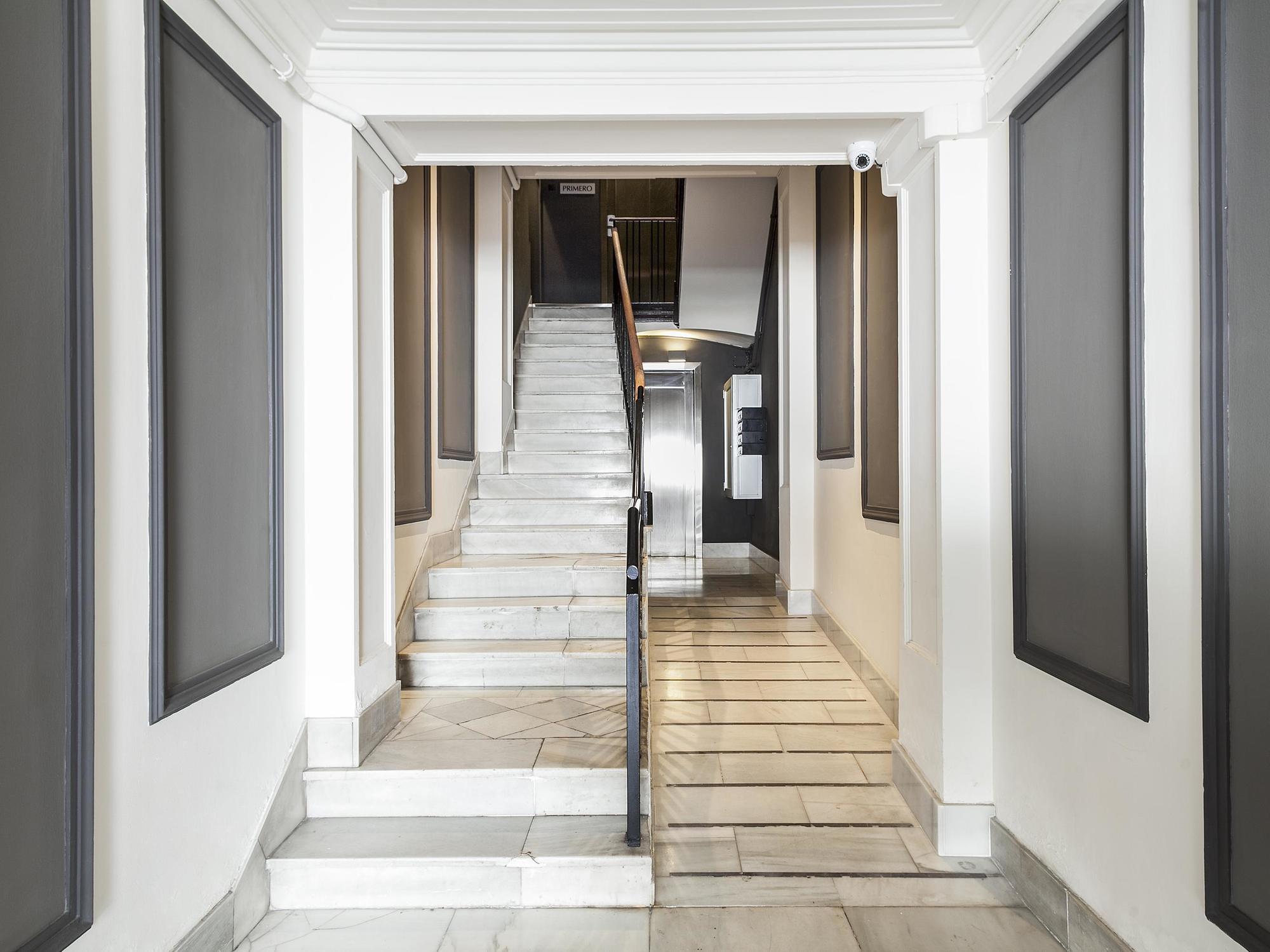Dingdong Fira Apartments Βαρκελώνη Εξωτερικό φωτογραφία