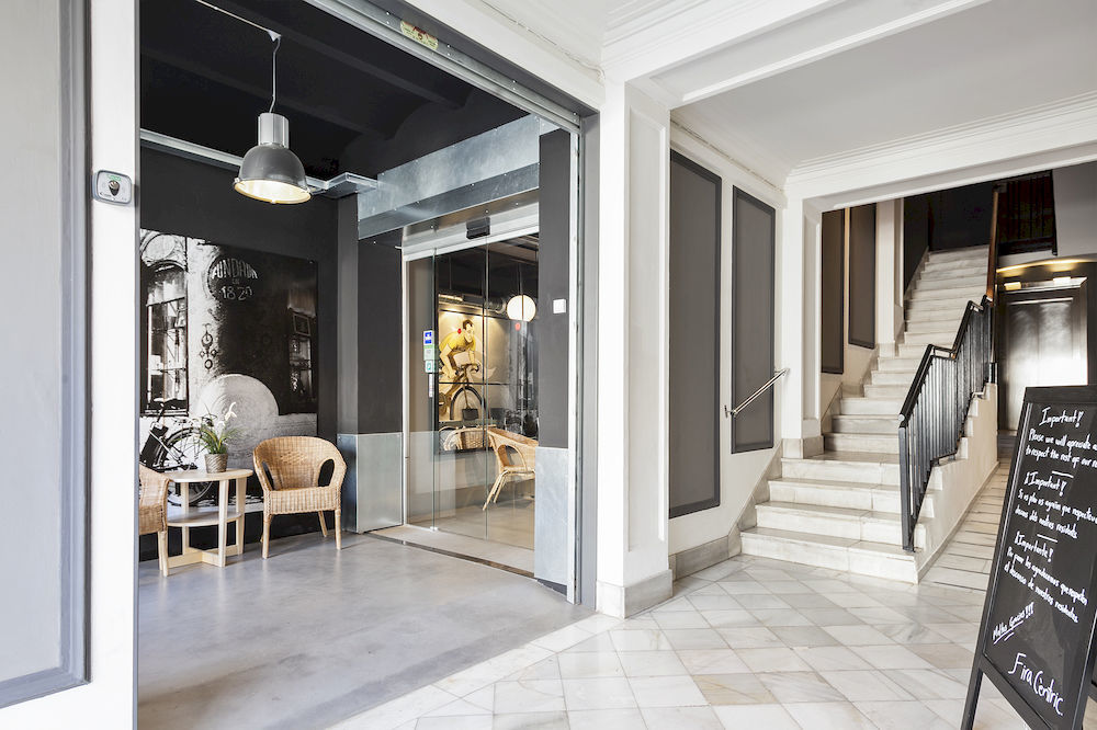 Dingdong Fira Apartments Βαρκελώνη Εξωτερικό φωτογραφία